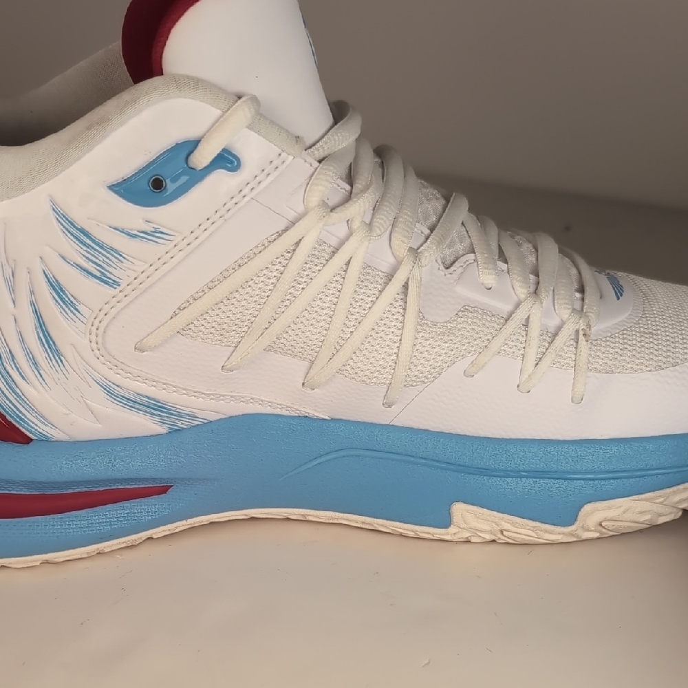 Judah 1 "Unconquered" Size 10 Men's US Like New - Christian Basketball Shoe.
